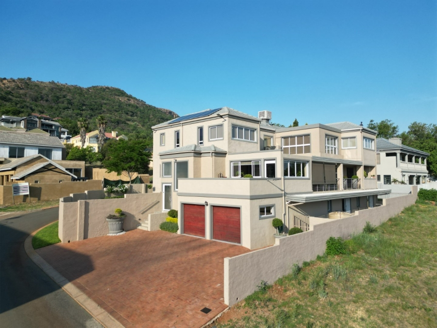 6 Bedroom Property for Sale in Kosmos Ridge North West